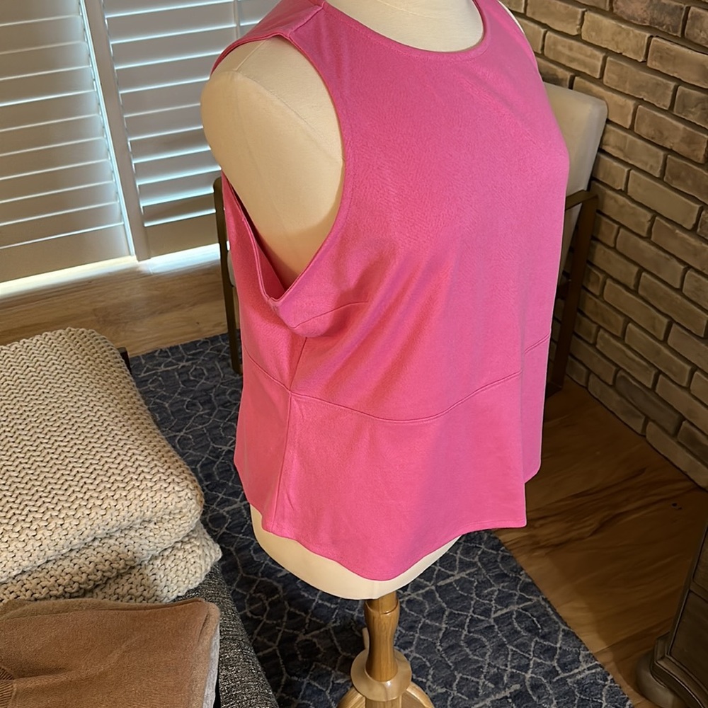 14th and Union Sleeveless Pink Tank